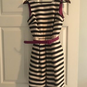 Practically new Size 4 WHBM dress with pockets!